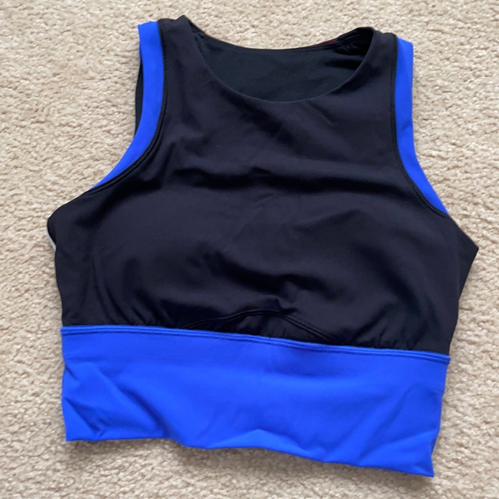 Lululemon Crop sports bra size 4
